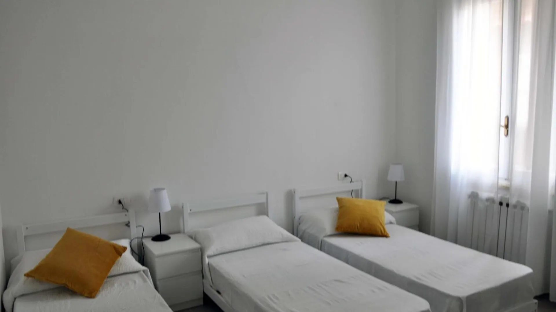 Apartment Appartamenti Buonviaggio La Spezia Italy